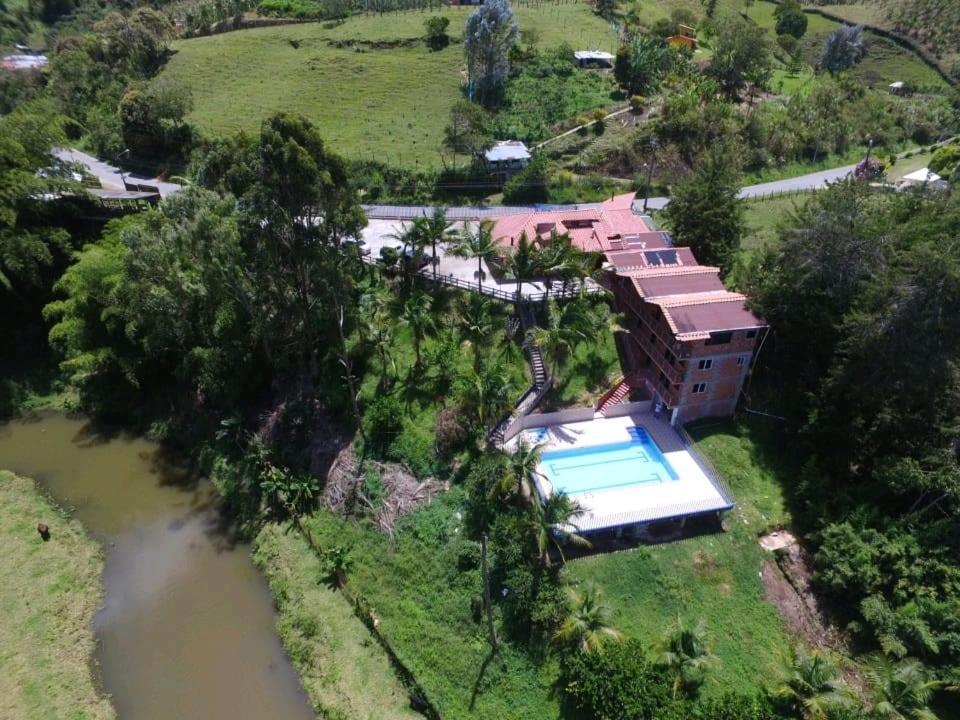 Hotel El Potrillo Эль-Пеньоль Экстерьер фото